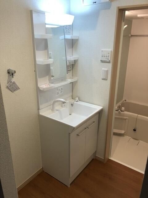 リビエ一ノ割の物件内観写真