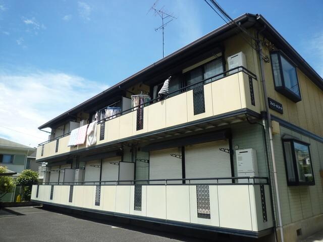 ファミールコートの物件外観写真