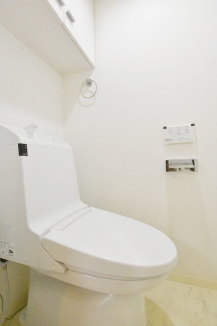 リヴシティ横濱新川町弐番館の物件内観写真