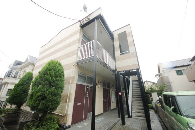 レオパレスエレンシアの物件外観写真