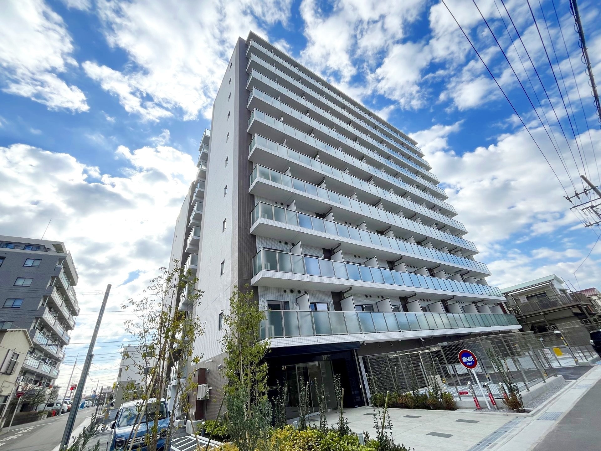 ＬＩＭＥ　ＲＥＳＩＤＥＮＣＥ　ＨＩＲＡＴＳＵＫＡ　ＷＥＳＴの物件外観写真