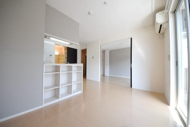 サンロイヤルの物件内観写真