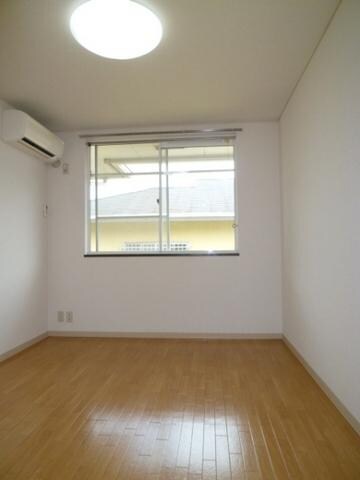 ファミール飯島の物件内観写真