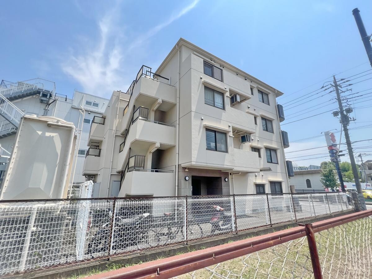 あざみ野第５エステービルの物件外観写真