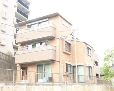 Ｌｕｓｔ　Ｓｔｒａｈｌの物件外観写真