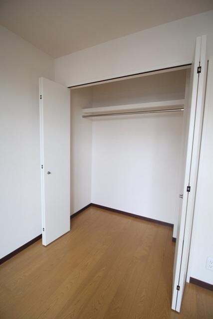 Ｌｕｓｔ　Ｓｔｒａｈｌの物件内観写真