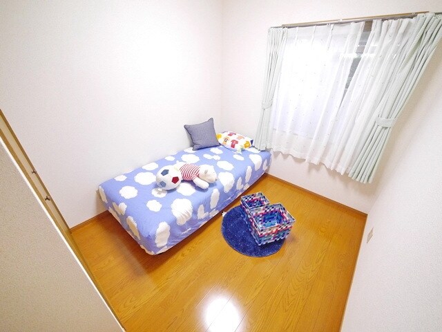 オクトス市ヶ尾5号棟の物件内観写真