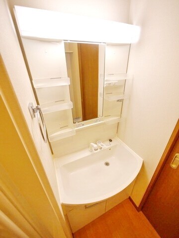 セレーヌ仲町台Ａの物件内観写真