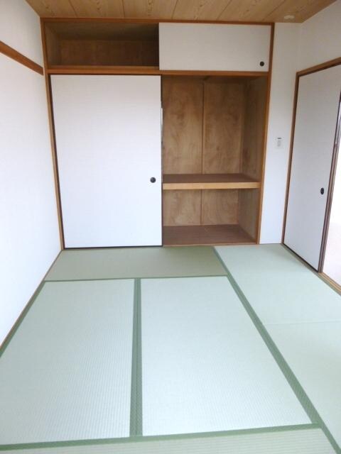 モンティクロ壱番館の物件内観写真