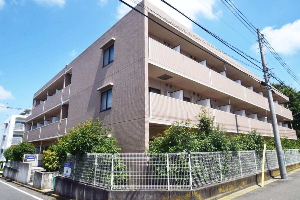 サウスィング上大岡の物件外観写真