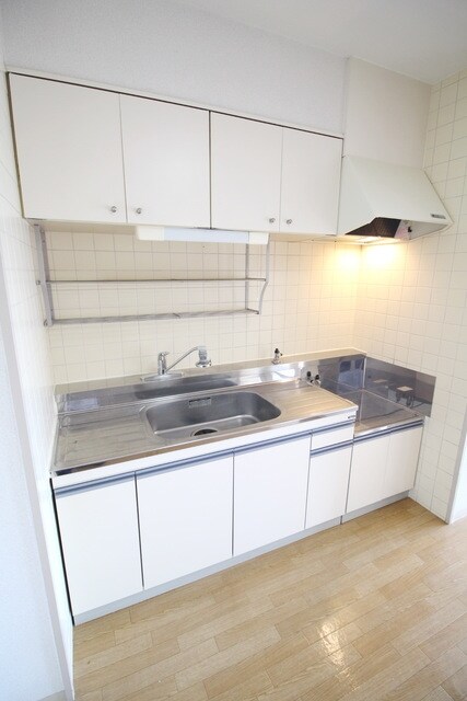 エルドメーヌ志村の物件内観写真