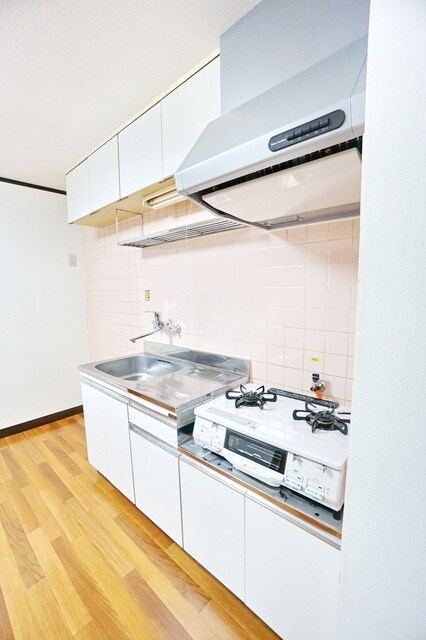 ハイツ成美弐番館の物件内観写真