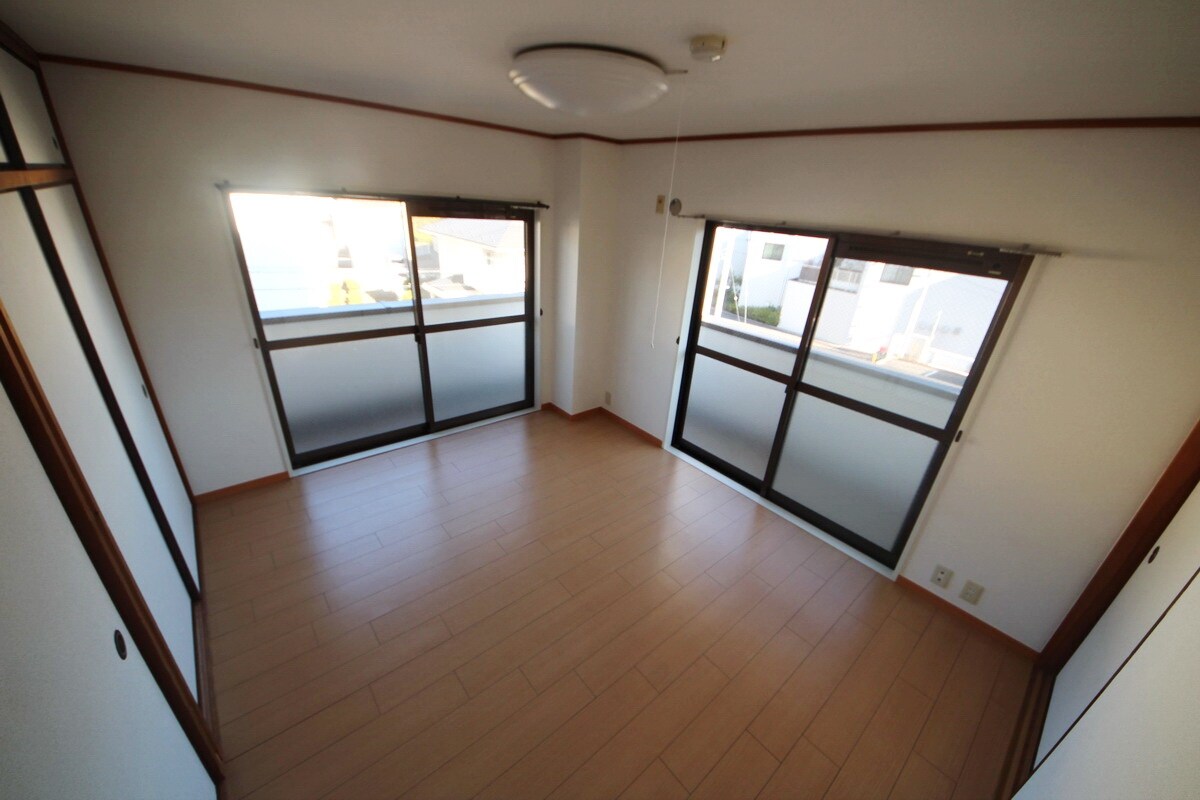 パークフジ小泉の物件内観写真