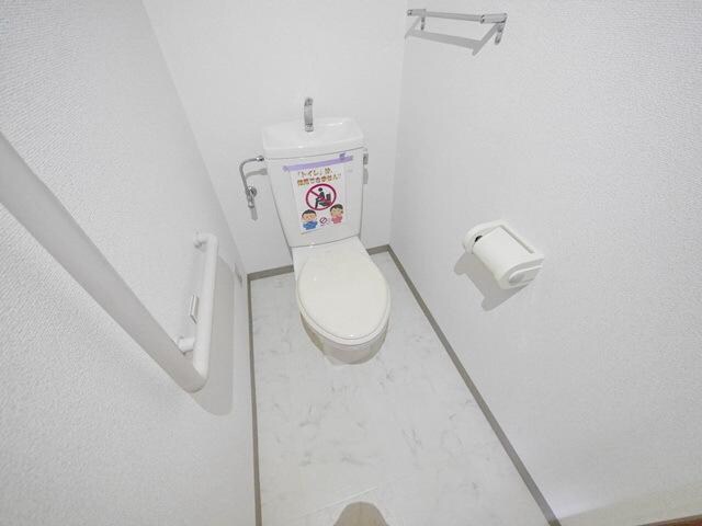 オクトス市ヶ尾の物件内観写真