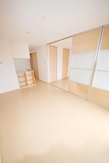 ロイヤルクレストの物件内観写真