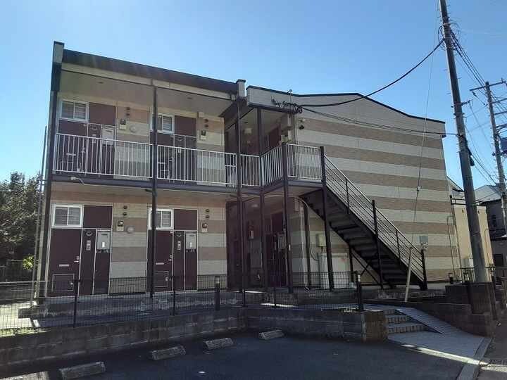 レオパレスハピネスの物件外観写真