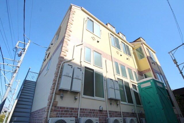 ユナイト菊名メグ・ライオンの物件外観写真