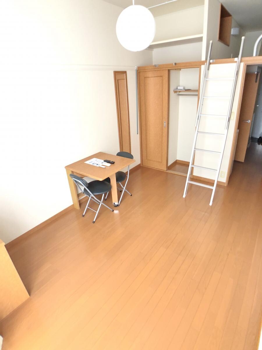 レオパレスマロンフィルドの物件内観写真