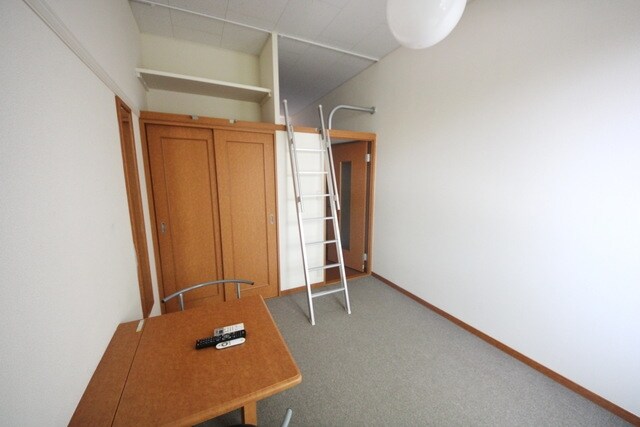 レオパレスフラワーIIIの物件内観写真