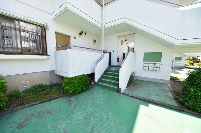 ロイヤルプラザ湘南の物件内観写真