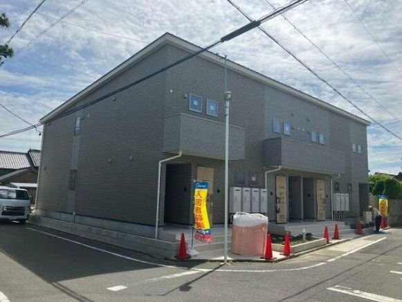 フロンティアの物件外観写真