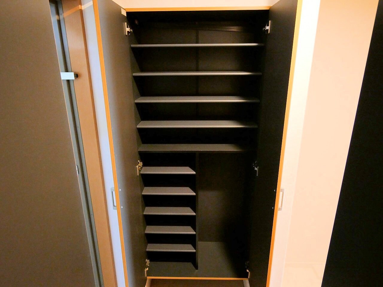 カスタリア勾当台公園の物件内観写真