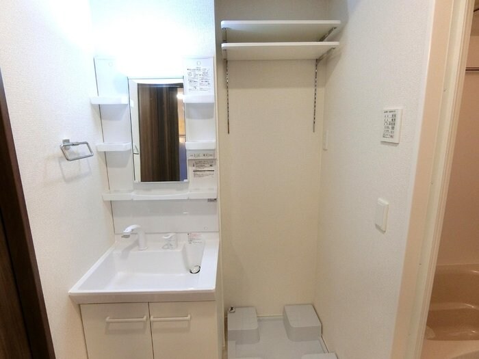 Ｄ－ＲＯＯＭ連坊の物件内観写真