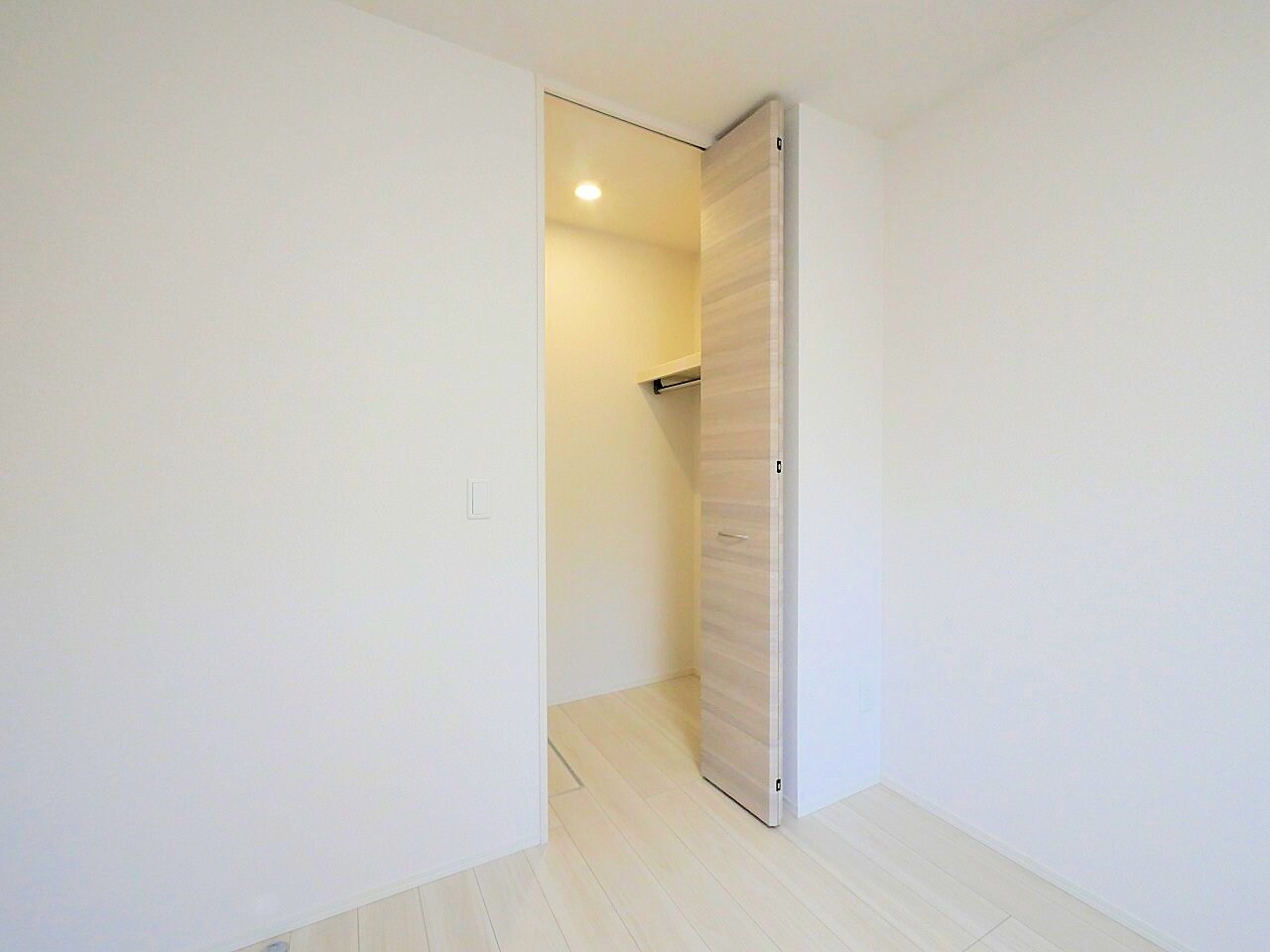 D-ROOMあさかや　IIの物件内観写真