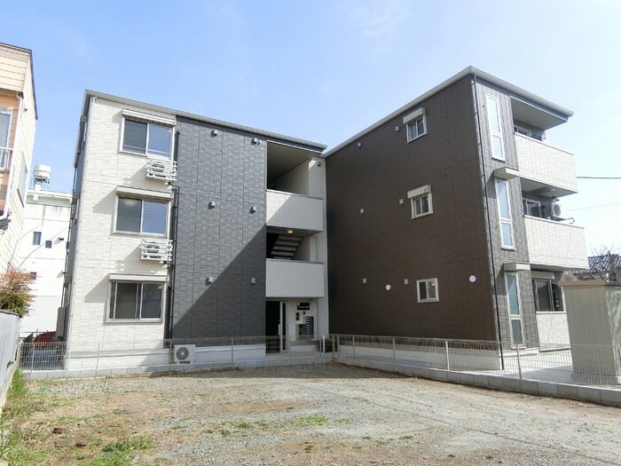 Ｄ－ｒｏｏｍ白萩町の物件外観写真