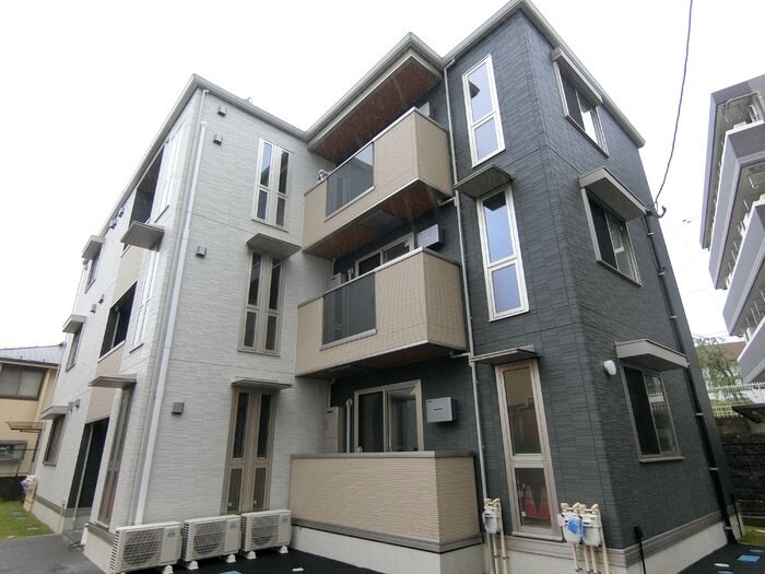 Ｄ－ＲＯＯＭ二軒茶屋TMTの物件外観写真