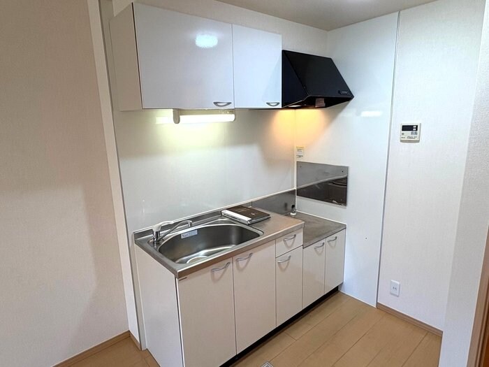 フラワータウン八木山の物件内観写真