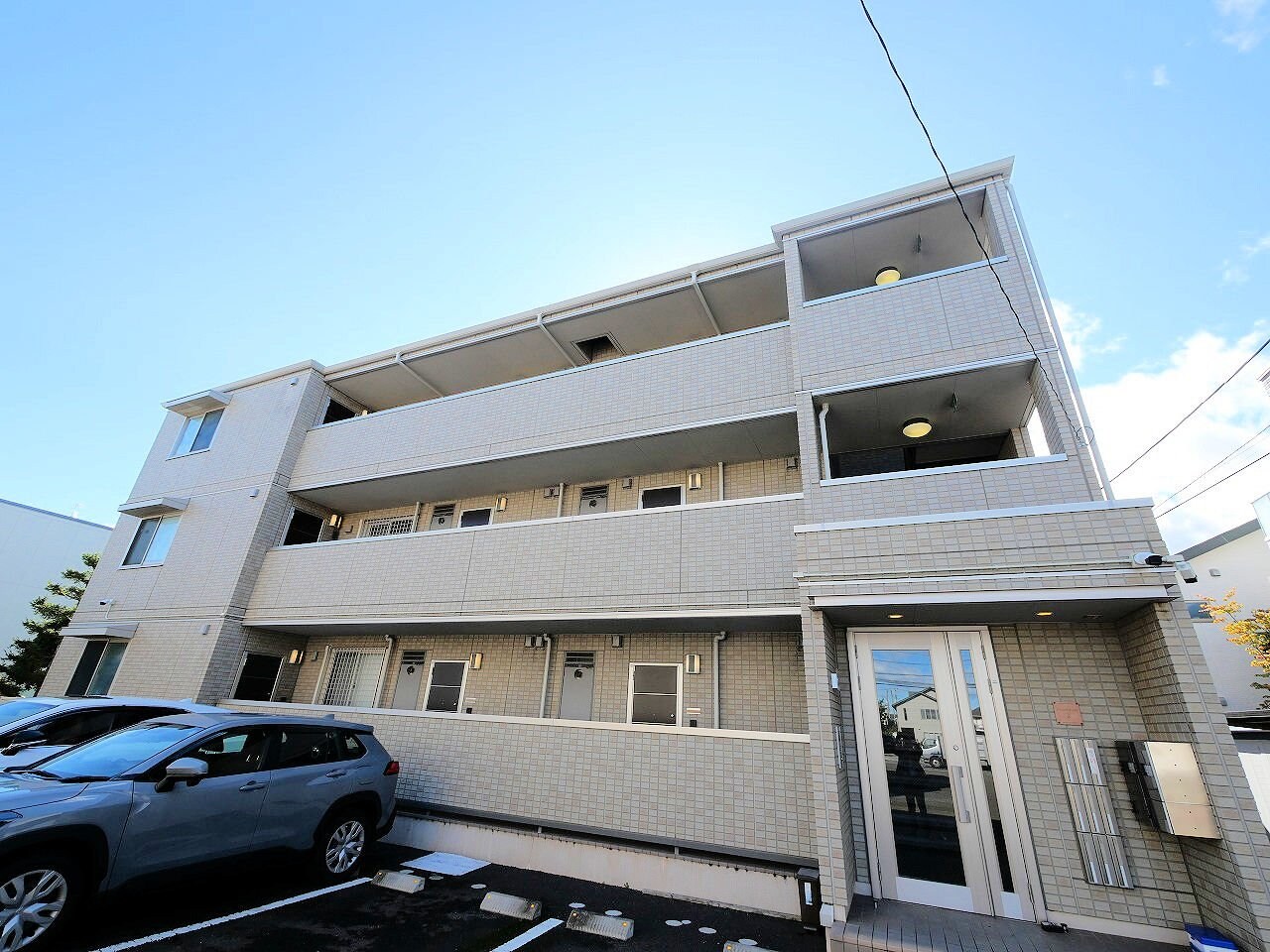 Ｄ-Ｒｏｏｍ三百人町　Ａの物件外観写真