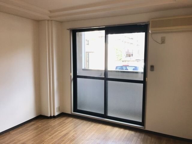 グランドール弐番館の物件内観写真