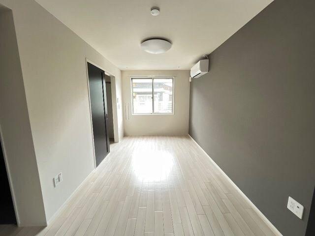 アインタウゼント3の物件内観写真