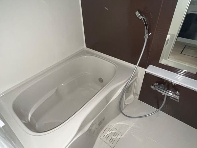 アインタウゼント3の物件内観写真