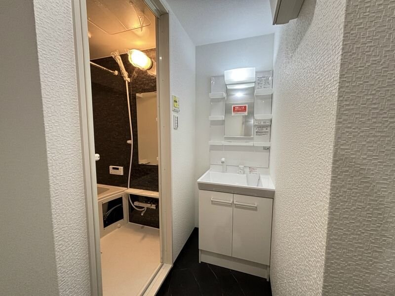 サンライズ本町の物件内観写真