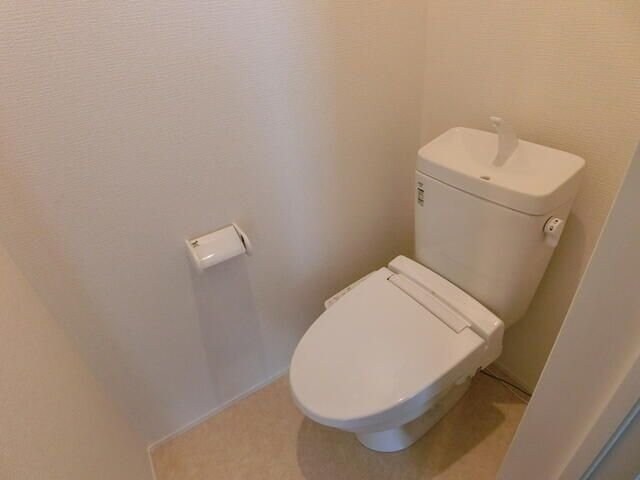 アイリーコート南小泉の物件内観写真