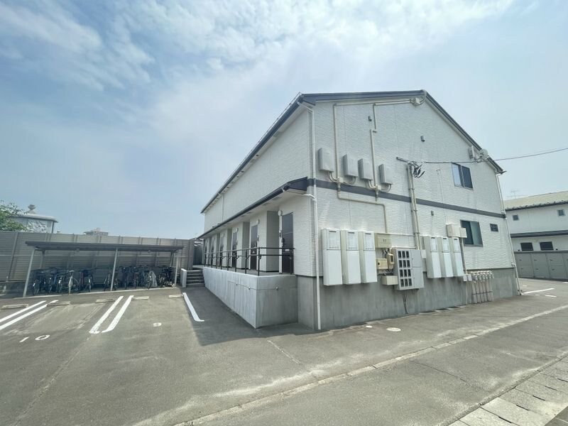 クレストIVの物件外観写真