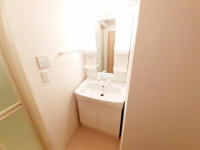 ネイヴ　グレアIIの物件内観写真