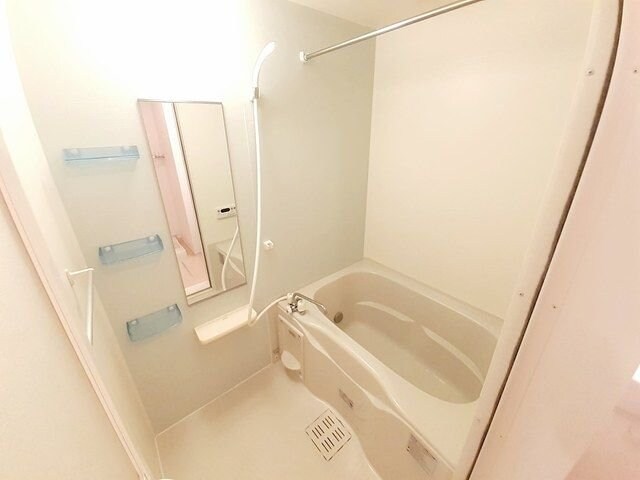 ネイヴ　グレアIIの物件内観写真