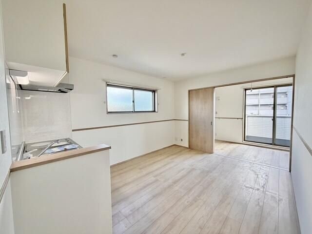 シャイニングパレス宮城野原の物件内観写真