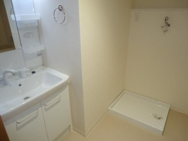 Ｋａｎｏｎ　Ｓｅｎｄａｉ（カノン　センダイ）の物件内観写真