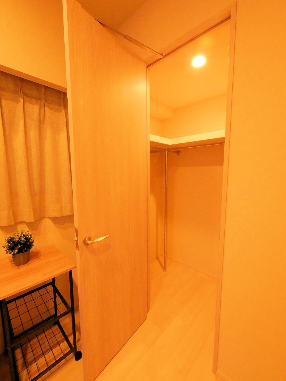 シーズンフラッツ青葉通一番町の物件内観写真