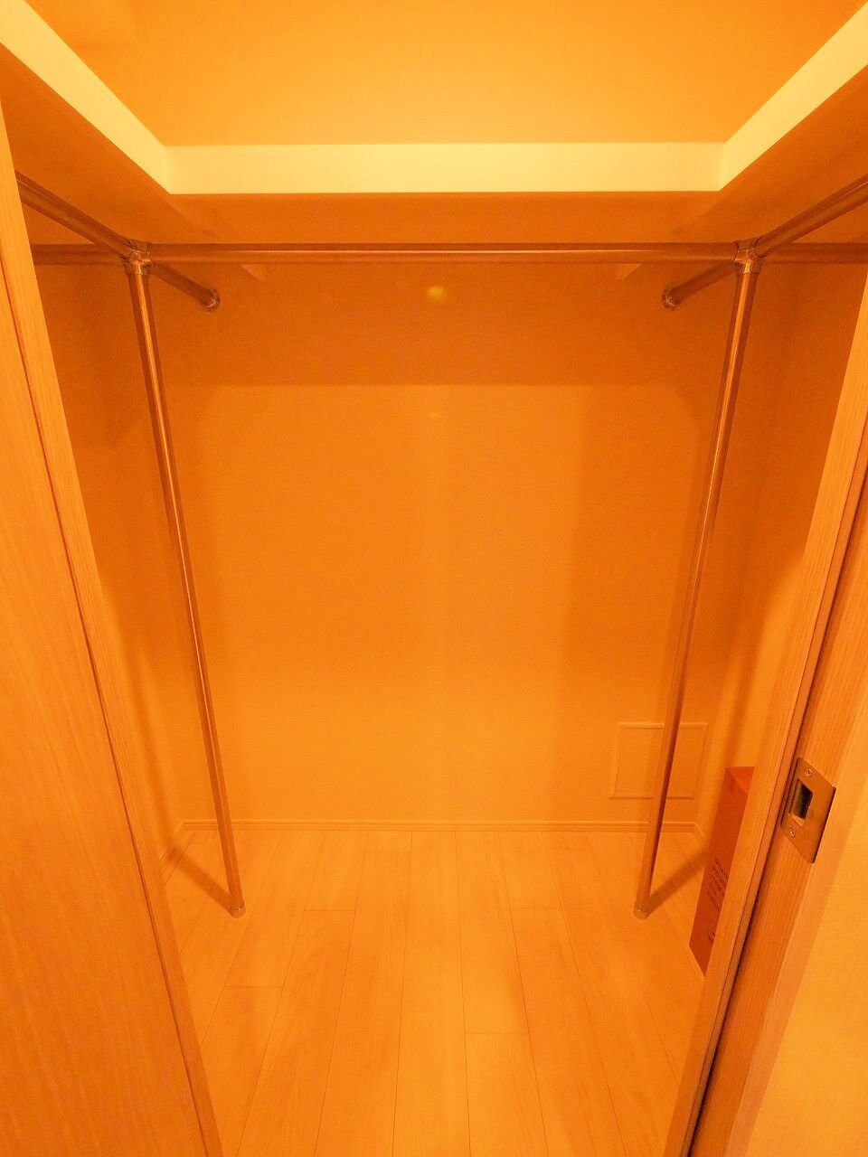 シーズンフラッツ青葉通一番町の物件内観写真