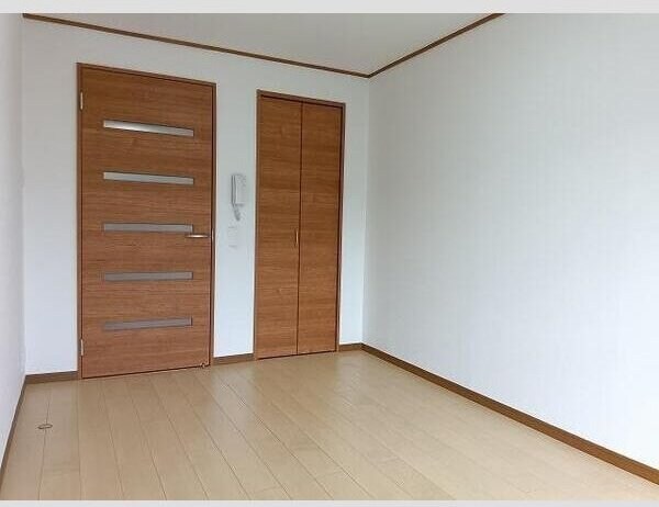 シャイニングプラザ佐竹の物件内観写真