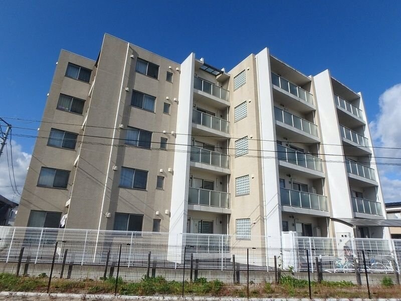 Ｓ－ＦＯＲＴ泉中央の物件外観写真