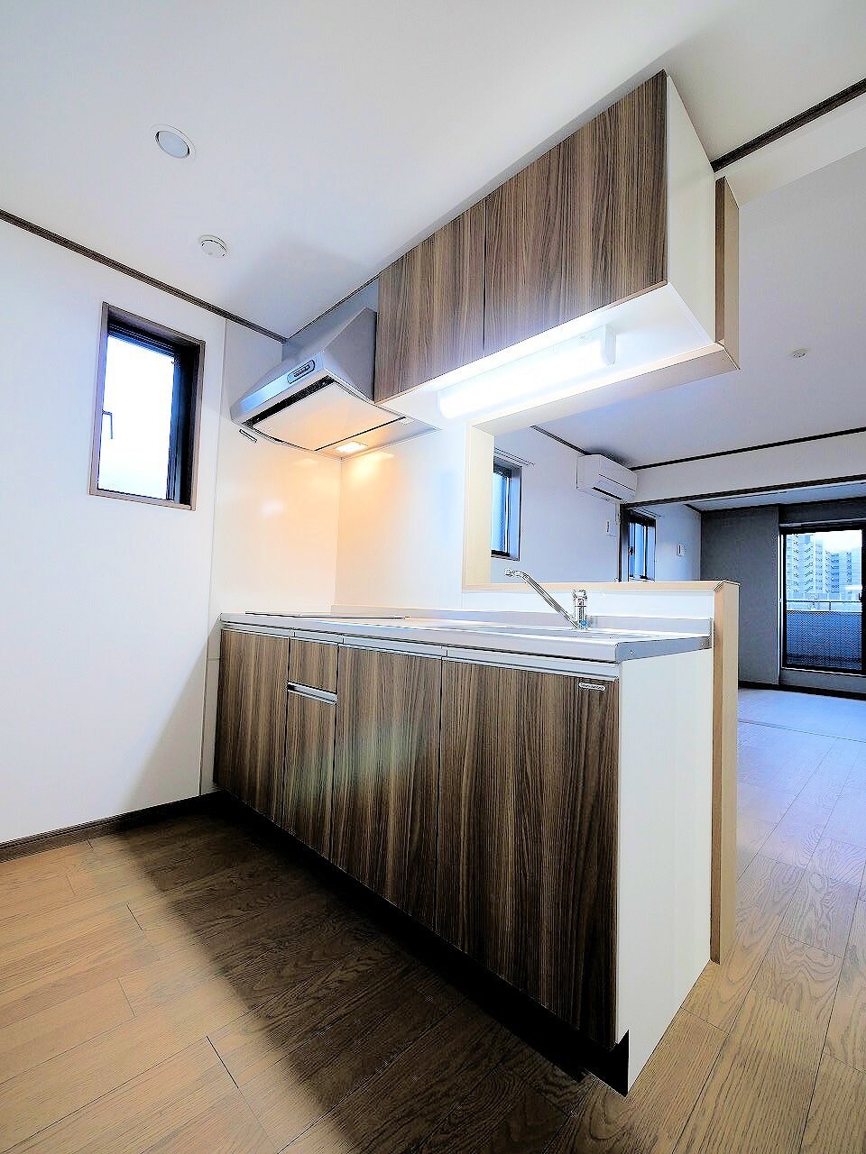 サンパークIIIの物件内観写真