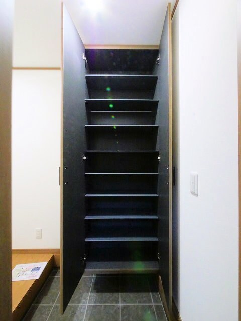 サンパークIIIの物件内観写真