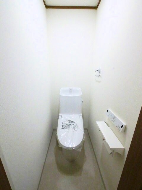 サンパークIIIの物件内観写真