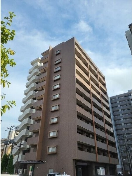 ピュアナ弓ノ町の物件外観写真